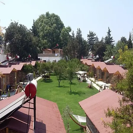 Pitos Hotel Gumusluk