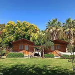Pitos Hotel 3*