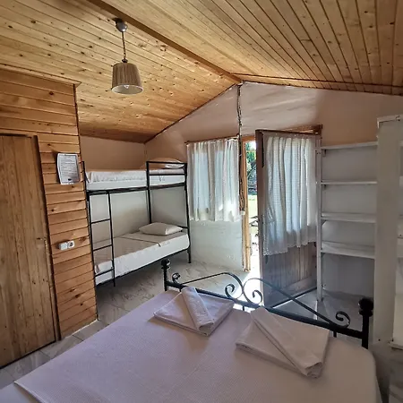 Pitos Hotel Gümüşlük